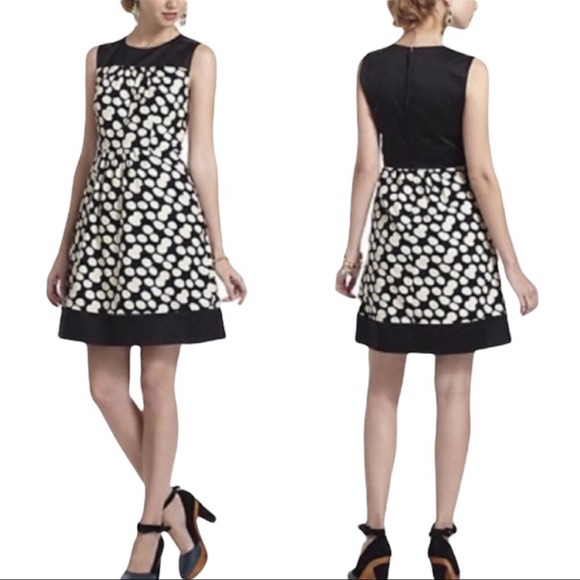 Anthropologie Dresses & Skirts - Anthropologie Leifnotes Black Cream Corduroy Dress SZ 4 Sleeveless Blurred Daisy